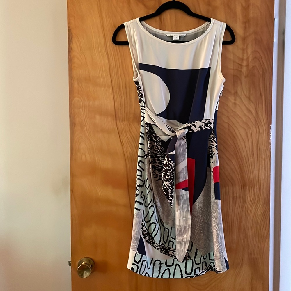 👗 Retro DVF dress